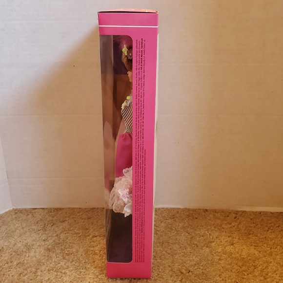 NIB VINTAGE Barbie French Doll Collector Edition Dolls of the World 1996 - Picture 5 of 9